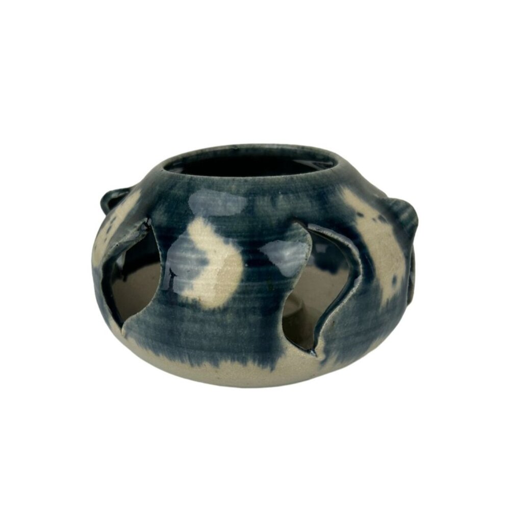Artist Signed Handmade Pottery Tealight Holder Round Blue Desi (Deri?) Home Art